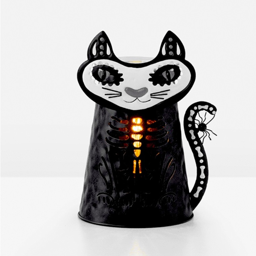 Scentsy very superstitious cat wax warmer